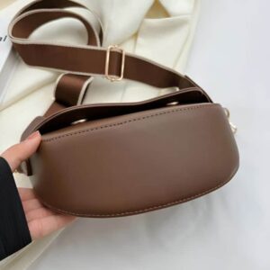 sac à main banane pour femme couleur marron vue de dos