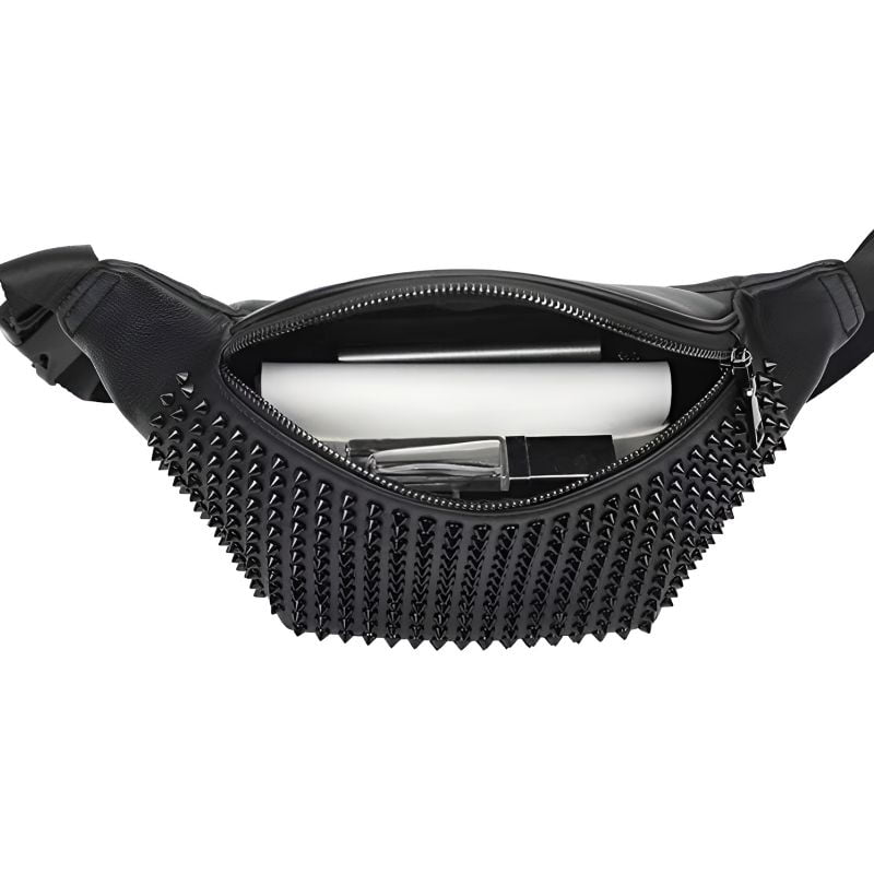 sac banane clouté pour femme vue de face ouvert