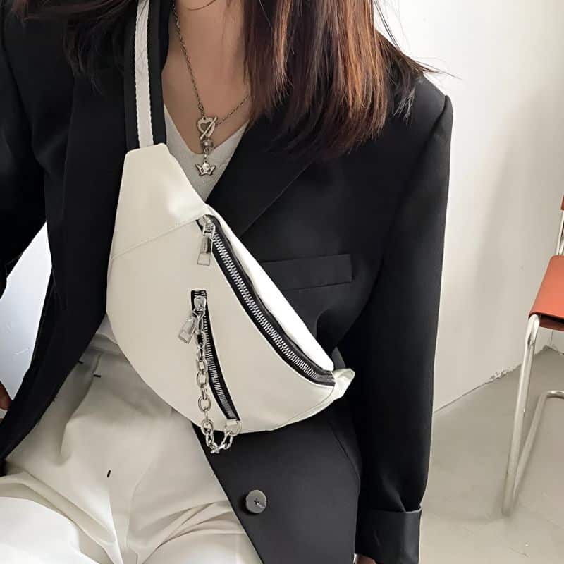 sacoche ventrale en cuir pour femme en bandoulière