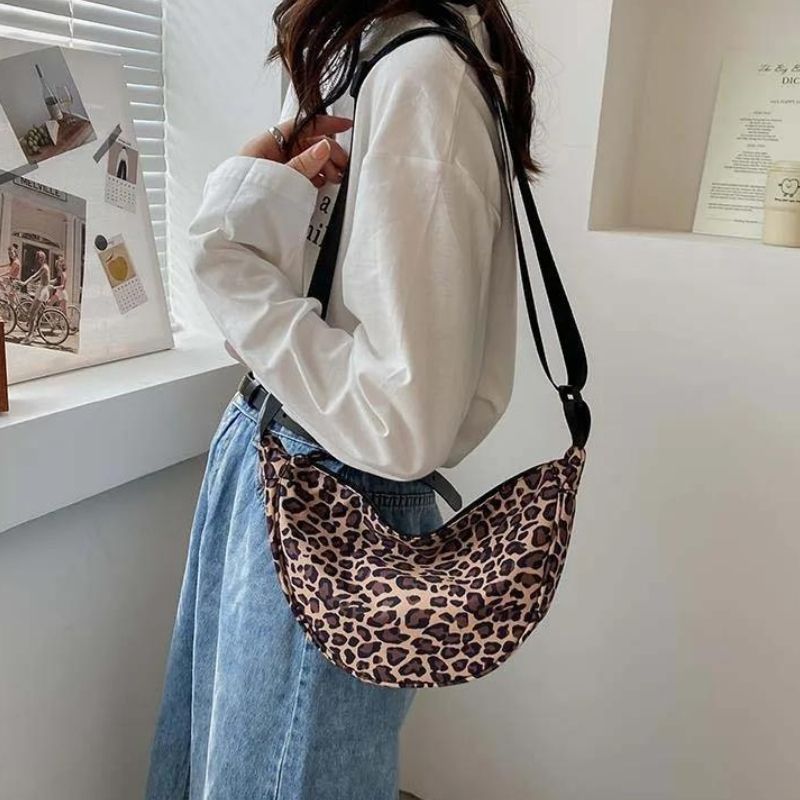 sac banane enfant leopard design